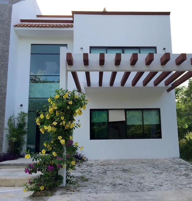 Vila Perlita'S Home Regatta Puerto Morelos